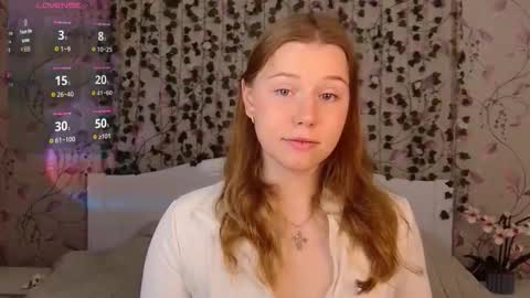 Snapshot of silent_princesses chatting on 16, 9, 2025 Chloe online show from 16, 9, 2025