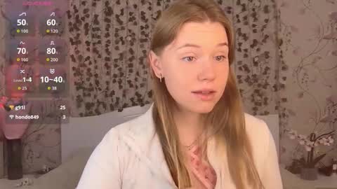 Snapshot of silent_princesses chatting on 30, 9, 2025 Chloe online show from 30, 9, 2025