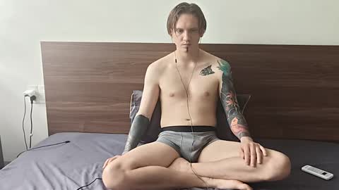 silent_stitch online show from 7, 6, 2026