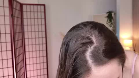 Snapshot of silentlily chatting on 25, 11, 2025 Lily online show from 25, 11, 2025