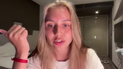 You fav Miss Si online show from 14, 2, 2026