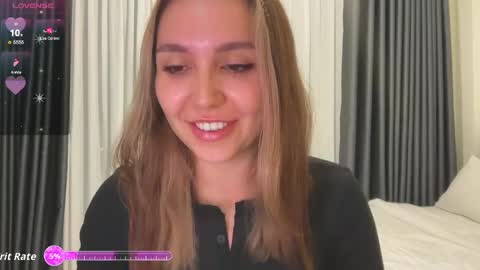 Snapshot of silicia_lu chatting on 31, 5, 2026 You fav Miss Si online show from 31, 5, 2026