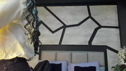 silknyx online show from 23, 2, 2026