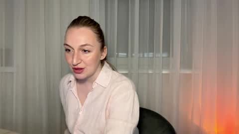 Snapshot of silkyvera chatting on 14, 4, 2026 silkyvera online show from 14, 4, 2026