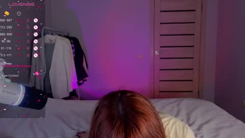 silly___woman online show from 15, 4, 2026