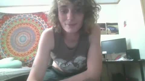 Snapshot of sillycutecow chatting on 3, 11, 2025 Hailey online show from 3, 11, 2025