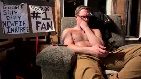 Snapshot of sillydillynewfie chatting on 23, 6, 2026 Silly Dilly Newfie online show from 23, 6, 2026