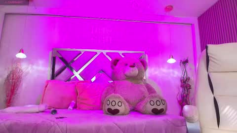 Snapshot of silvana_monroe chatting on 28, 10, 2025 SIlvana online show from 28, 10, 2025