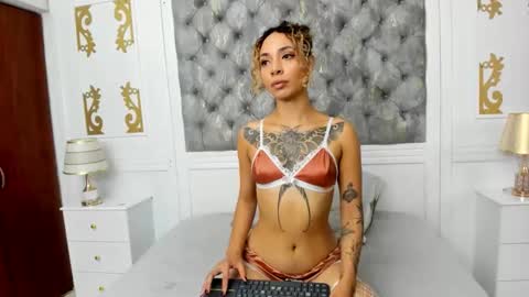 Snapshot of silvanaowenn chatting on 20, 5, 2026 Silvana online show from 20, 5, 2026