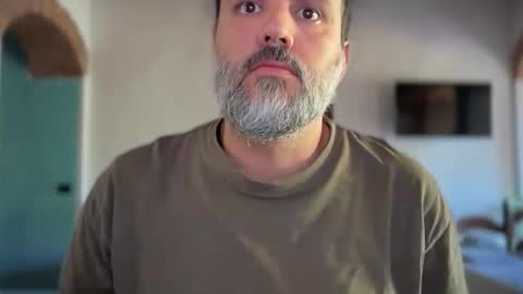 Snapshot of silverbeard81 chatting on 13, 10, 2025 silverbeard81 online show from 13, 10, 2025