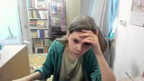 Snapshot of silvercaramel chatting on 1, 7, 2026 silvercaramel online show from 1, 7, 2026