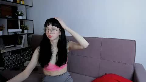 Alice online show from 31, 3, 2026