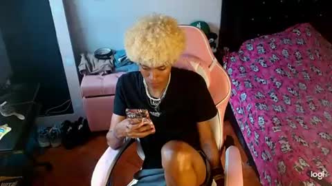 Snapshot of silverspice_ chatting on 4, 12, 2025 Silver Spice online show from 4, 12, 2025