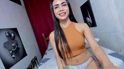 Snapshot of silviahotline911 chatting on 8, 1, 2025 Path online show from 8, 1, 2025