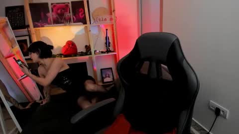 Snapshot of sima_wendy chatting on 8, 2, 2026 Wendy help me get get 69 likes online show from 8, 2, 2026