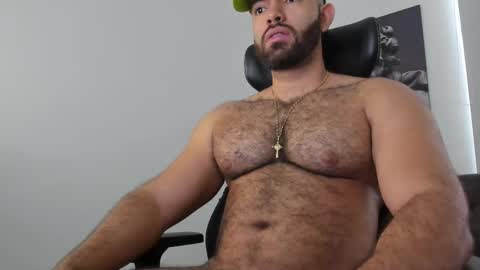 simon_leon01 online show from 3, 3, 2026