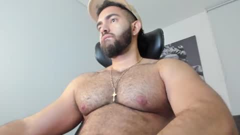 Snapshot of simon_leon01 chatting on 17, 6, 2026 simon_leon01 online show from 17, 6, 2026