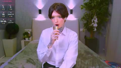 Snapshot of simona_rain chatting on 3, 2, 2025 Simona online show from 3, 2, 2025