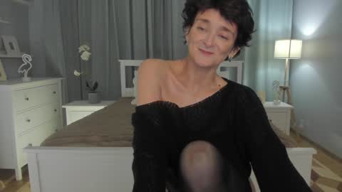 Simona  online show from 8, 2, 2025