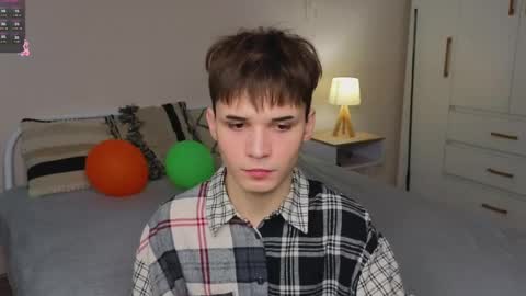 Snapshot of simonboy592 chatting on 24, 3, 2026 Alex online show from 24, 3, 2026