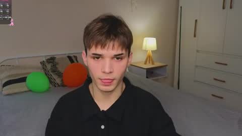 Snapshot of simonboy592 chatting on 28, 3, 2026 Alex online show from 28, 3, 2026