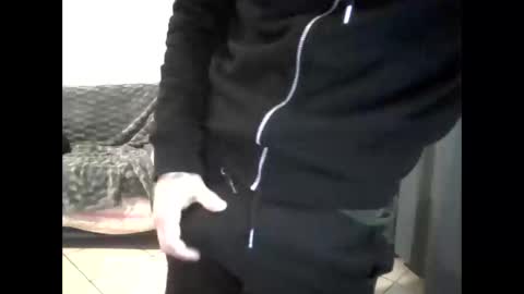 Snapshot of simoninside25 chatting on 19, 11, 2025 simoninside25 online show from 19, 11, 2025