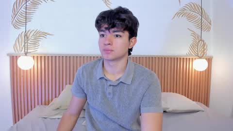  Simon  online show from 31, 12, 2024