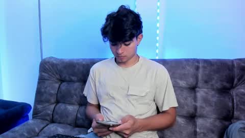  Simon  online show from 18, 1, 2025