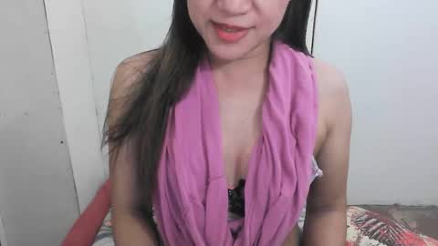 Snapshot of simpleladie15 chatting on 6, 11, 2025 marisweet online show from 6, 11, 2025