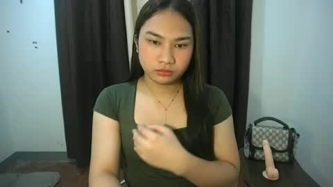 Snapshot of simply_francine chatting on 17, 6, 2026 simply francine online show from 17, 6, 2026