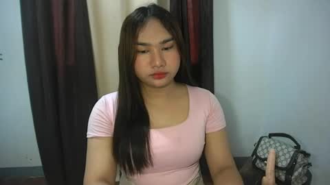 Snapshot of simply_francine chatting on 10, 7, 2026 simply francine online show from 10, 7, 2026
