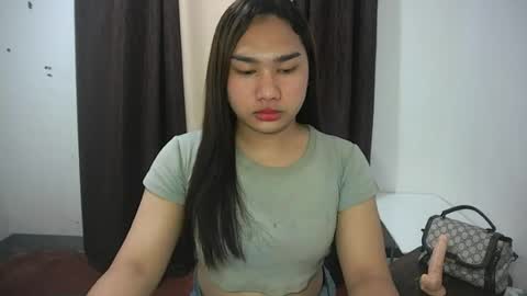 Snapshot of simply_francine chatting on 12, 7, 2026 simply francine online show from 12, 7, 2026