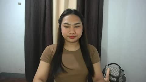 Snapshot of simply_francine chatting on 17, 7, 2026 simply francine online show from 17, 7, 2026