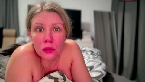 A present for me  online show from 5, 4, 2026