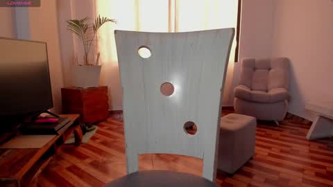 Snapshot of simply_zoe___ chatting on 4, 2, 2025 zoe online show from 4, 2, 2025