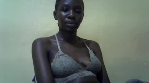 Snapshot of simplyloy33 chatting on 8, 7, 2026 simplyloy33 online show from 8, 7, 2026