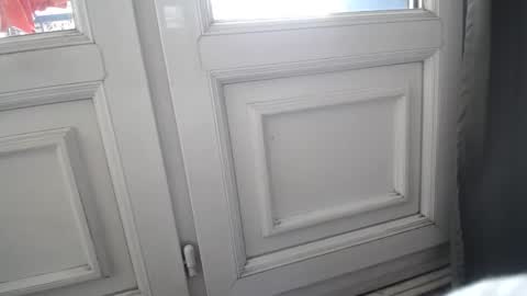 Sofi wed. - sat. 11am - 11 pm and Santi with Sofi sun.. - tue. 11 am - 5 pm  europe online show from 12, 2, 2025