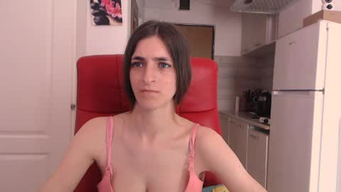 Snapshot of simyhvn chatting on 11, 5, 2026 simyhvn online show from 11, 5, 2026