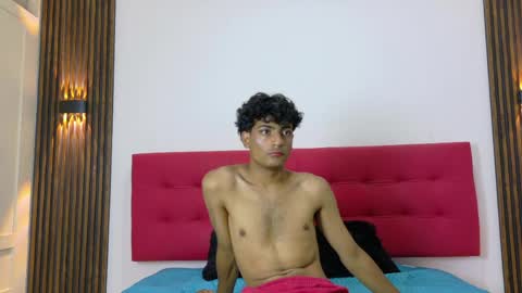 Snapshot of sinboy_ chatting on 7, 5, 2026 online show from 7, 5, 2026
