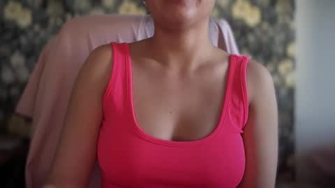 Snapshot of sindrastone chatting on 2, 11, 2025 Sindra online show from 2, 11, 2025