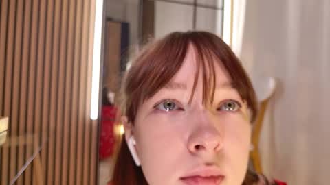 Sindy Juxx online show from 7, 10, 2025