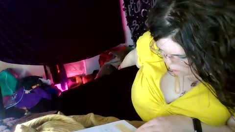 Snapshot of siofra chatting on 30, 4, 2026 Siofra online show from 30, 4, 2026