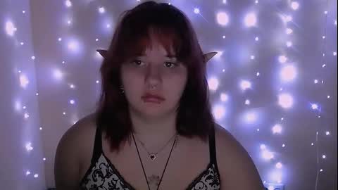 Snapshot of siren_dahlia_ chatting on 20, 10, 2025 Mina online show from 20, 10, 2025