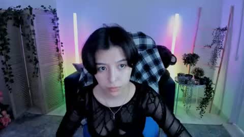 Snapshot of sirenmystique chatting on 16, 7, 2026 Si online show from 16, 7, 2026