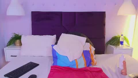 Snapshot of sirenyrouss chatting on 6, 8, 2026 sirenyrouss online show from 6, 8, 2026