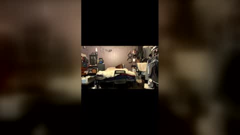 Snapshot of sirvix_bruiser chatting on 2, 4, 2026 sirvix_bruiser online show from 2, 4, 2026