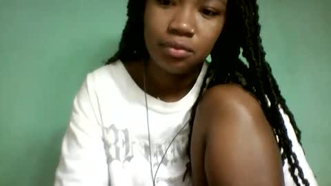 Snapshot of sisih567089 chatting on 10, 9, 2025 sisih567089 online show from 10, 9, 2025