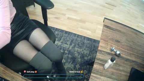 Snapshot of sissy_alyssa chatting on 15, 12, 2025 Sissy whore online show from 15, 12, 2025