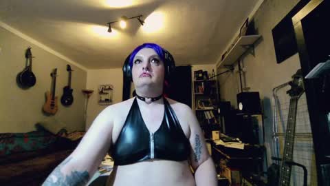 Snapshot of sissylovedoll chatting on 6, 6, 2026 Tiffany Candy online show from 6, 6, 2026