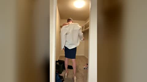 SissyMiles online show from 15, 12, 2025